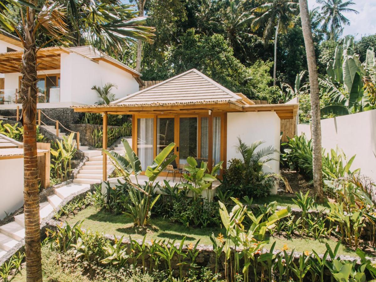 Neano Escape Hotell Manggis Eksteriør bilde A villa at the resort